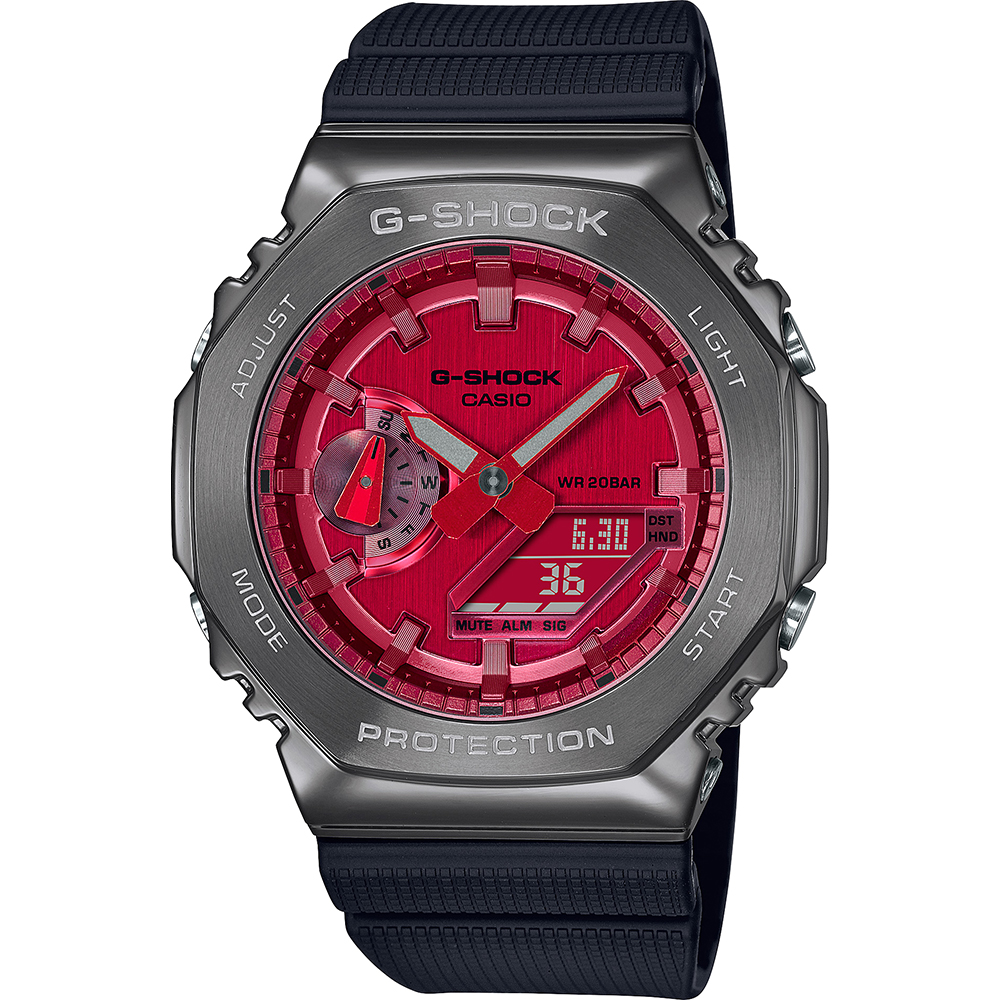 G-Shock Classic Style GM-2100B-4AER Metal Covered CasiOak Horloge